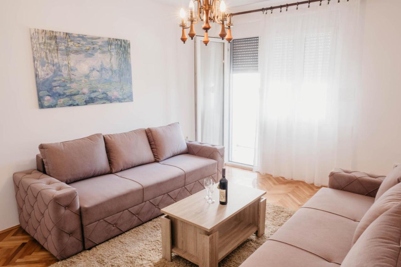 Apartment Bracovic - City Center Bar Bagian luar foto