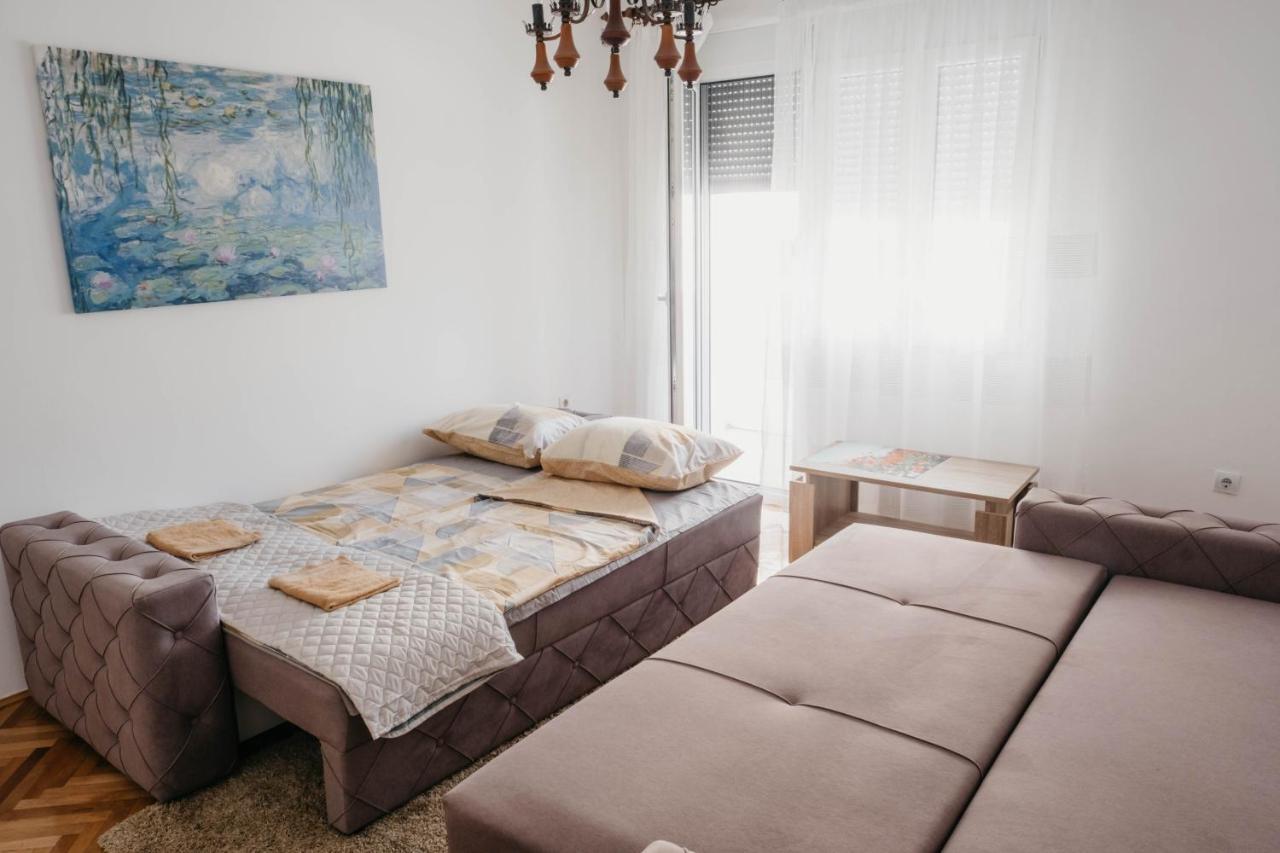 Apartment Bracovic - City Center Bar Bagian luar foto