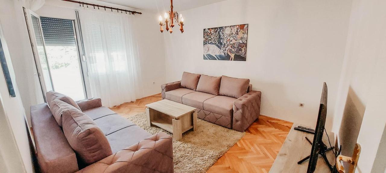 Apartment Bracovic - City Center Bar Bagian luar foto