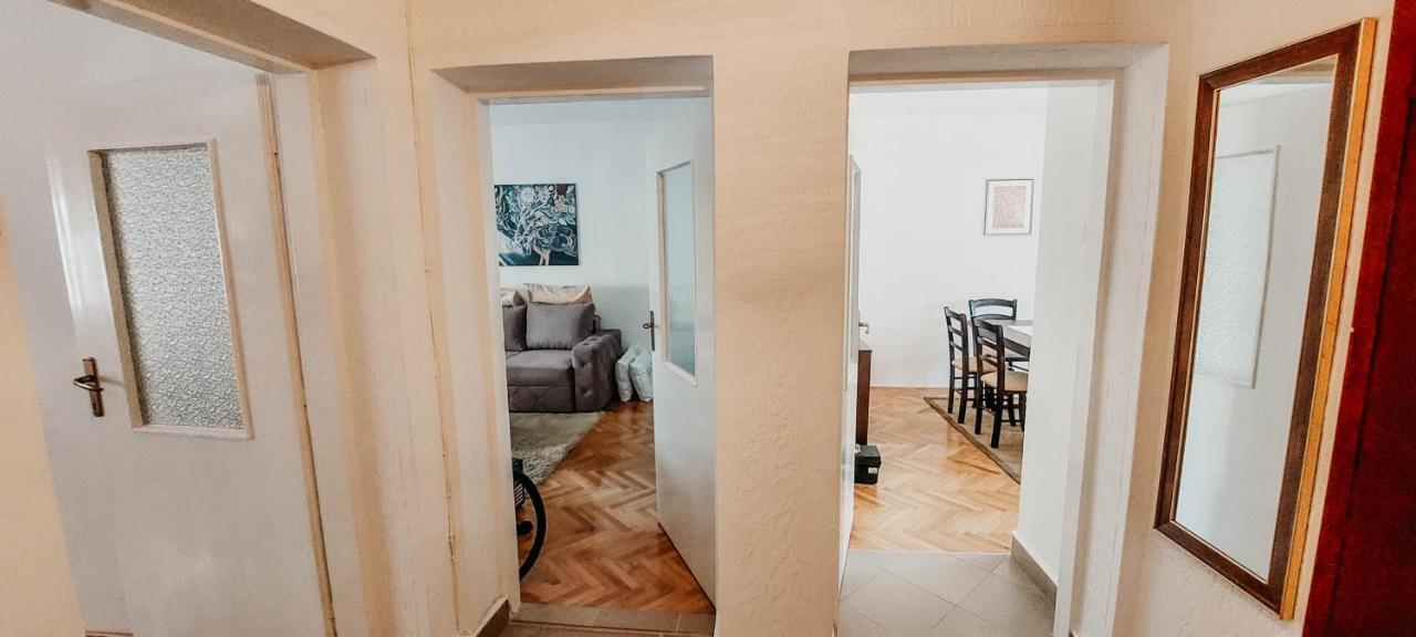 Apartment Bracovic - City Center Bar Bagian luar foto